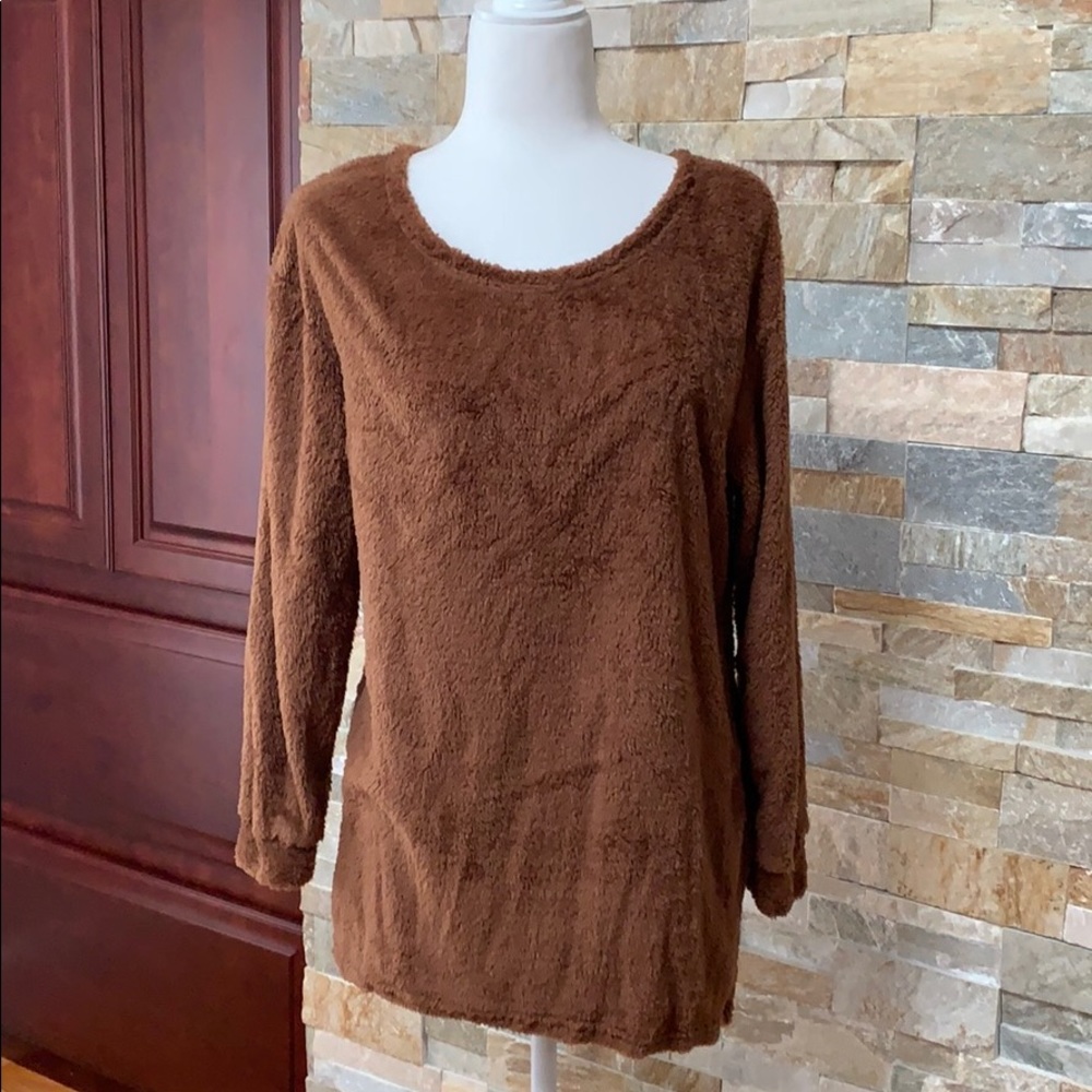 Celmia Brown sweater